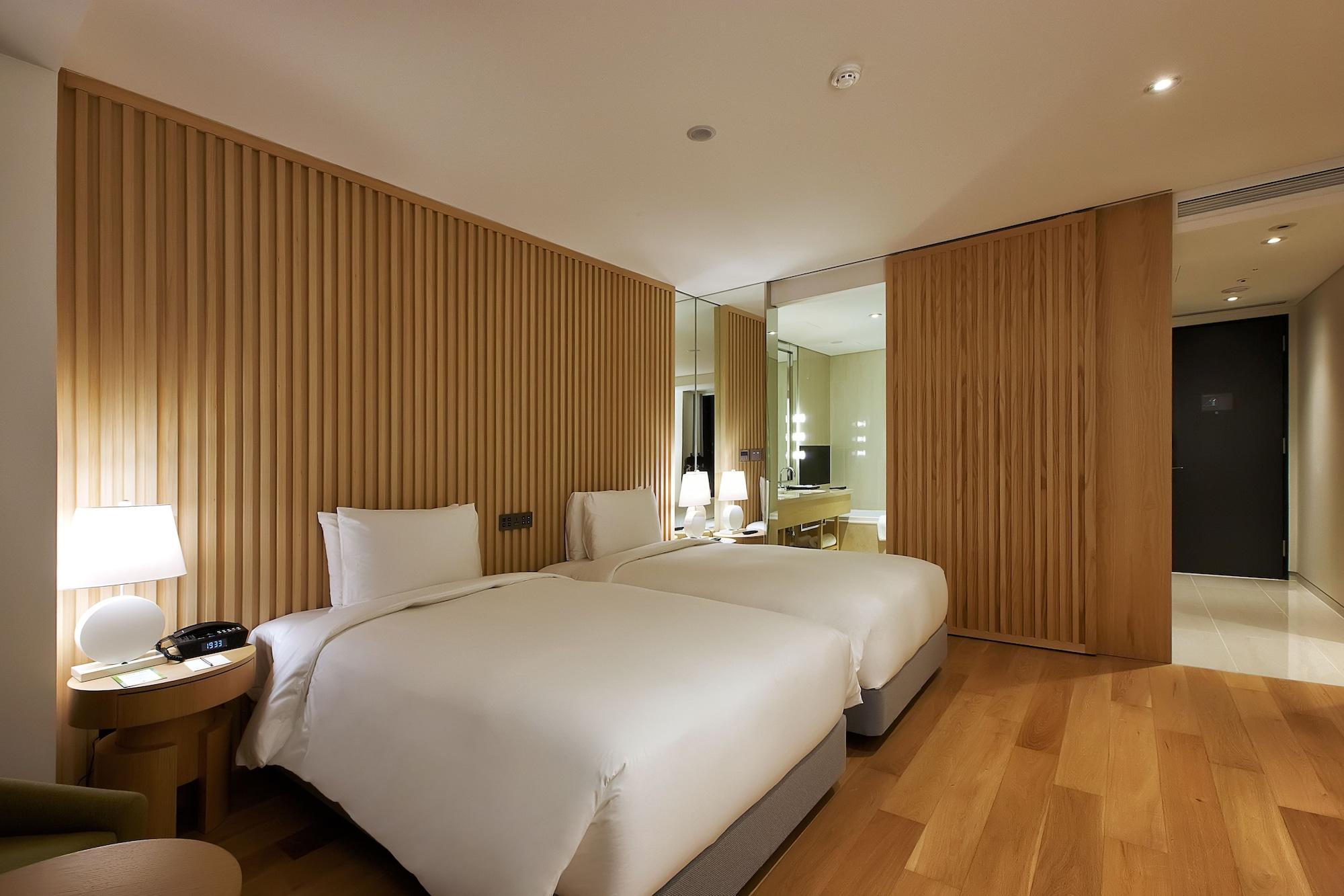 Hotel Entra Gangnam Seoul Bagian luar foto